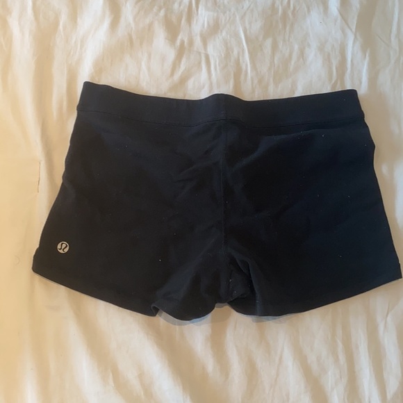 Lululemon Black Booty Shorts - Picture 2 of 3